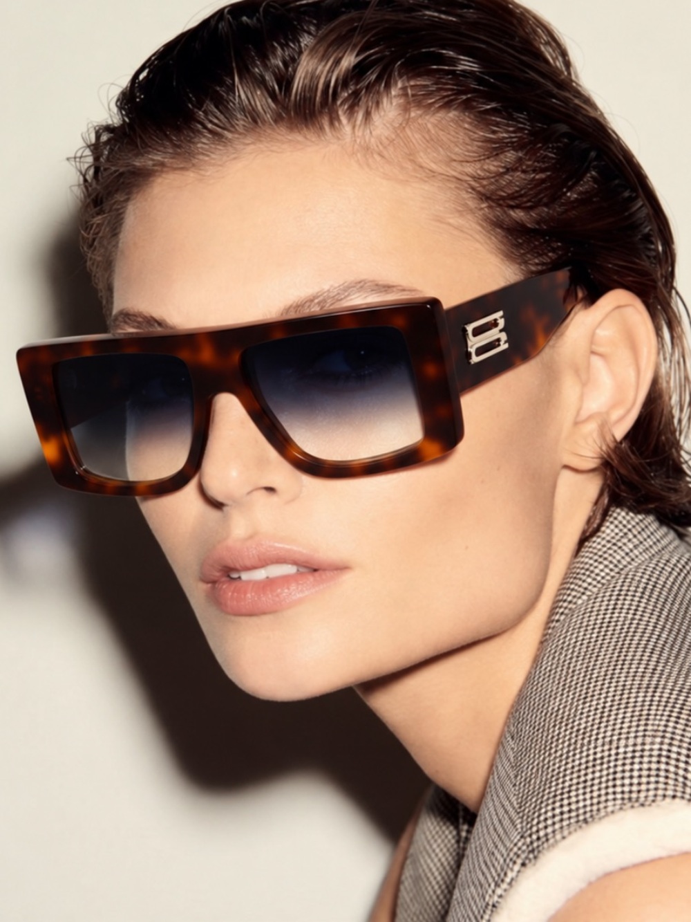 Victoria Beckham Sunglasses, New 225